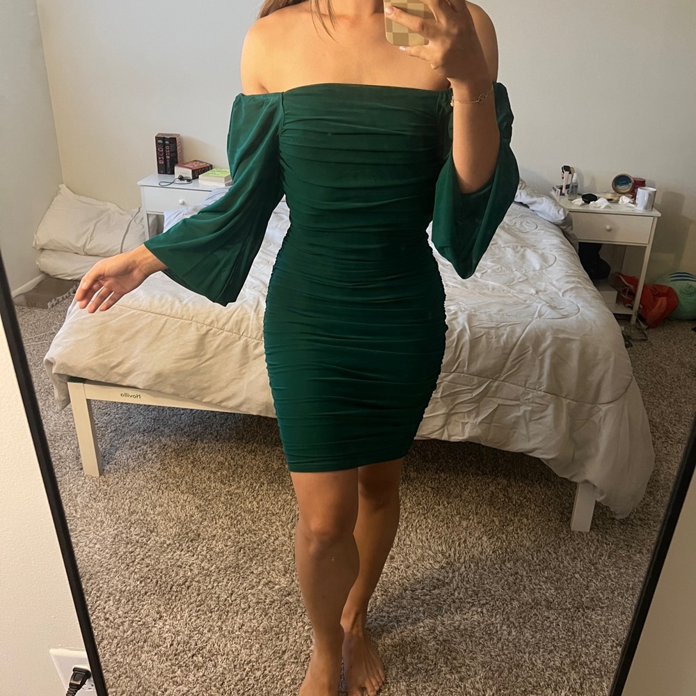 Elegant Green Off-Shoulder Dress
